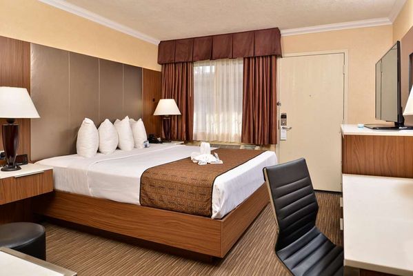 Best Western Hollywood Plaza Inn Hotel - Hollywood Walk of Fame LA by null