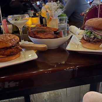 Bosscat Kitchen & Libations - Fried chicken sandwich, fries and hamburger - New American Near Me - Houston, Texas Bosscat Kitchen & Libations - Fried chicken sandwich, fries and hamburger - New American Near Me - Houston, Texas