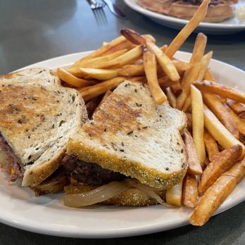 Bob's Big Boy - Patty Melt Combo 10/10 - Diners Near Me - Northridge, California
