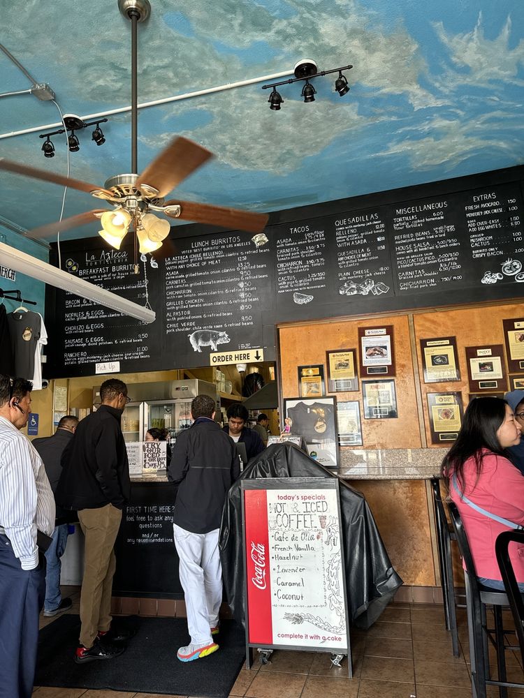 La Azteca Tortilleria
