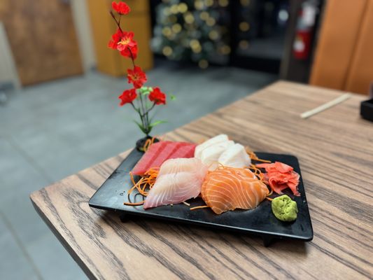 NORI Sushi & Grill by null