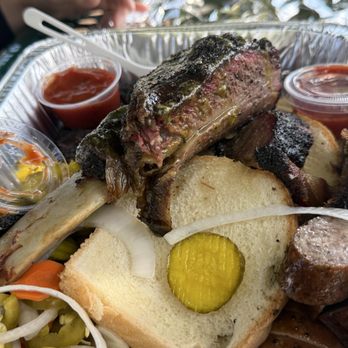 Grasslands BBQ - A solid BBQ food cart. - Barbeque Near Me - Hood River, Oregon Grasslands BBQ - A solid BBQ food cart. - Barbeque Near Me - Hood River, Oregon