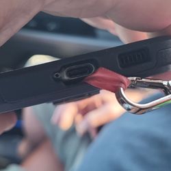 iFixYouri - Charging port