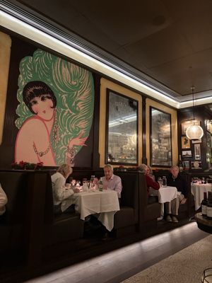 Mon Ami Gabi by null