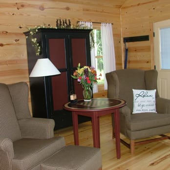 Starlite Cabin Getaway - sit and read, play games or just relax watching a favorite movie - Bed & Breakfast Near Me - Hillsboro, Ohio Starlite Cabin Getaway - sit and read, play games or just relax watching a favorite movie - Bed & Breakfast Near Me - Hillsboro, Ohio
