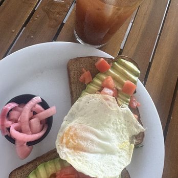 Beachside Diner - Avocado Toast with one egg added - Diners Near Me - St. Augustine, Florida