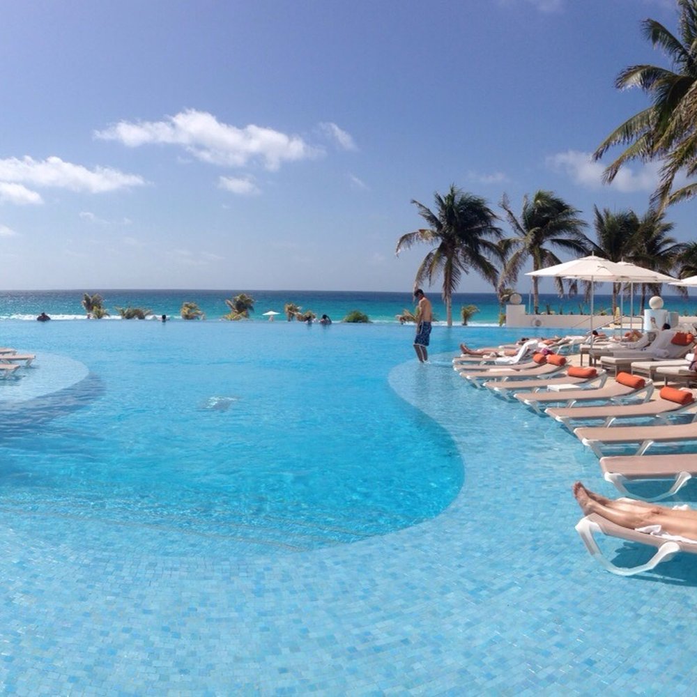 Le Blanc Infinity Pool - Swimming Pools Near Me - Cancún, ROO