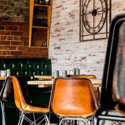 Residence 74 Cafe & Bar