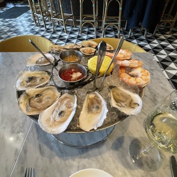 Bistro du Midi - Petit Plateau - French Near Me - Boston, Massachusetts Bistro du Midi - Petit Plateau - French Near Me - Boston, Massachusetts