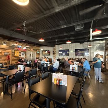 Naq's N Duson - Indoors - Wine Bars Near Me - Duson, Louisiana Naq's N Duson - Indoors - Wine Bars Near Me - Duson, Louisiana