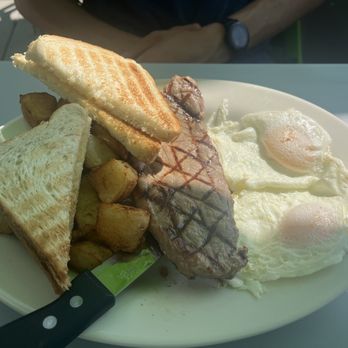 Big Apple - Steak & Egg breakfast - Breakfast & Brunch Near Me - Shrewsbury, Massachusetts