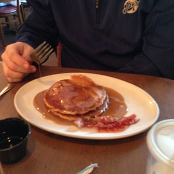 Wheatfields Eatery and Bakery - American Near Me - Omaha, Nebraska