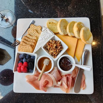 Vintage Vine 100 - Charcuterie - Wine Bars Near Me - Franklin, Tennessee Vintage Vine 100 - Charcuterie - Wine Bars Near Me - Franklin, Tennessee