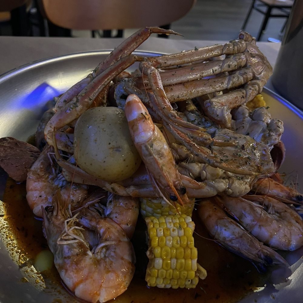 Boiling Boys - Snow crab and shrimp boil with cajun boys sauce - Cajun/Creole Near Me - Palisades Park, New Jersey Boiling Boys - Snow crab and shrimp boil with cajun boys sauce - Cajun/Creole Near Me - Palisades Park, New Jersey