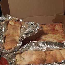 Antonios Pizzeria - Food that we got