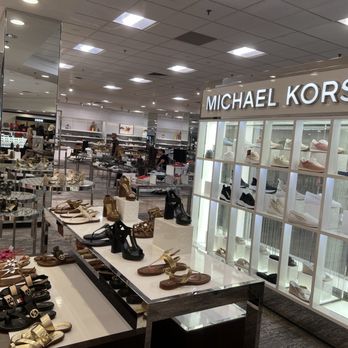 Macy's - Department Stores Near Me - Newport Beach, California