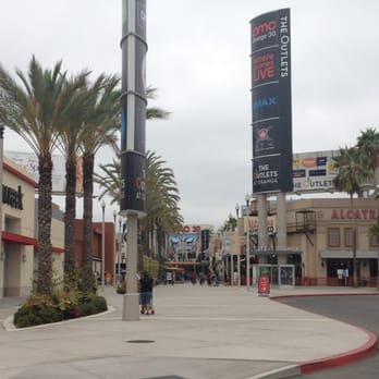 The Outlets at Orange - Shopping Centers Near Me - Orange, California The Outlets at Orange - Shopping Centers Near Me - Orange, California