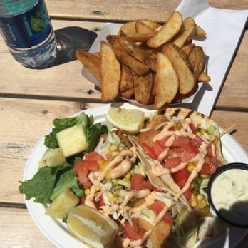 Shanks Waterfront Dining - Haddock fried fish taco, very tasty - New American Near Me - Clinton, Connecticut