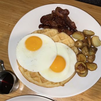 Café Mareva - Early bird waffle - Gluten free - Breakfast & Brunch Near Me - Paris, 75 Café Mareva - Early bird waffle - Gluten free - Breakfast & Brunch Near Me - Paris, 75