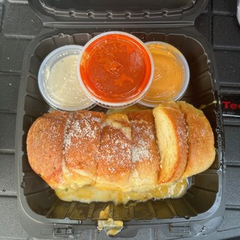 The Spaghetti House - Super Cheesy Garlic Bread - Italian Near Me - Easton, Maryland The Spaghetti House - Super Cheesy Garlic Bread - Italian Near Me - Easton, Maryland