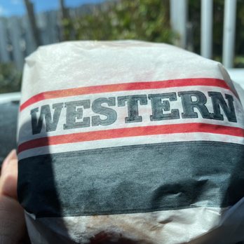 Carl's Jr - Burgers Near Me - Honolulu, Hawaii