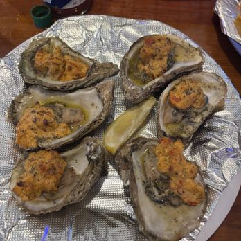 Hurricane Oyster Bar - Crawfish style cooked oysters - Seafood Near Me - Grayton Beach, Florida