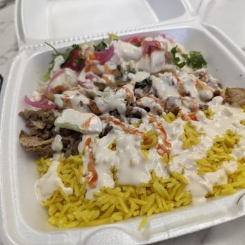 Tikka Tangy - Chicken on rice - Indian Near Me - Chesterfield, Missouri Tikka Tangy - Chicken on rice - Indian Near Me - Chesterfield, Missouri