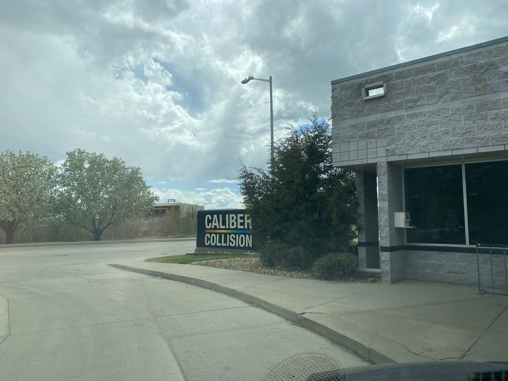 CALIBER COLLISION Updated July 2024 12 Photos 1840 Boston Ave