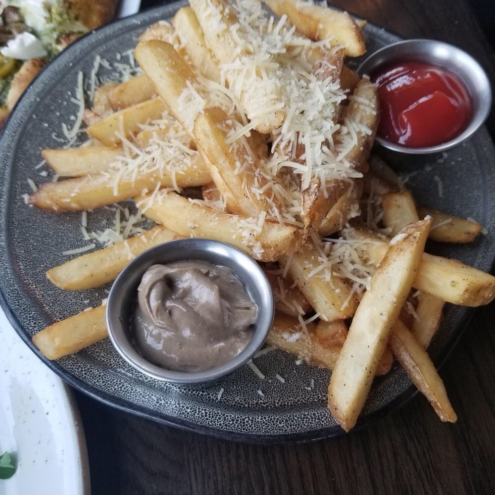 Packers Kitchen + Bar - Garlic Parmesan Fries - Seafood Near Me - Blaine, Washington Packers Kitchen + Bar - Garlic Parmesan Fries - Seafood Near Me - Blaine, Washington