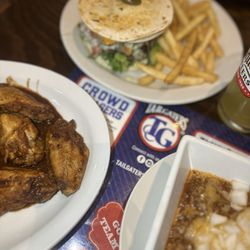 Tailgaters Sports Bar & Grill - Happy Hour