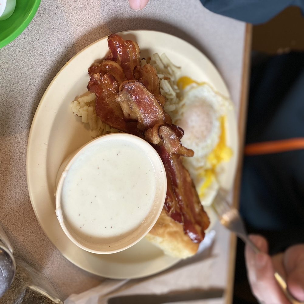 Doug's Place - Breakfast platter with bacon and two sides (hash browns & gravy) and a biscuit. - Southern Near Me - Emerson, Georgia