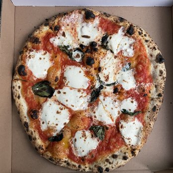 Roberta's - Margherita ($19) - Pizza Near Me - Brooklyn, New York