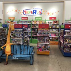 Macy’s - Mini Toys R Us
