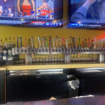 Buffalo Wild Wings - All the beer!!! - Chicken Wings Near Me - North Brunswick Township, New Jersey