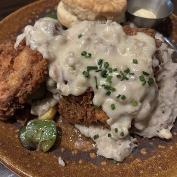 Reunion Kitchen + Drink - Rosemary's Chicken & Biscuits - New American Near Me - Anaheim, California Reunion Kitchen + Drink - Rosemary's Chicken & Biscuits - New American Near Me - Anaheim, California