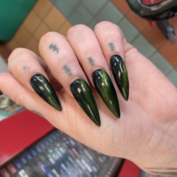 Kiki's Nail Design