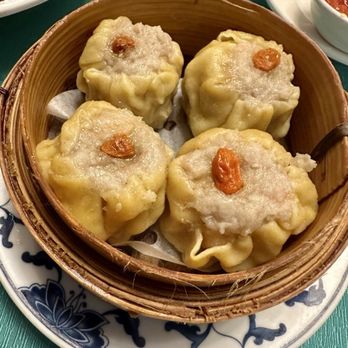 Kirin Restaurant - Shrimp shumai - Seafood Near Me - Honolulu, Hawaii Kirin Restaurant - Shrimp shumai - Seafood Near Me - Honolulu, Hawaii