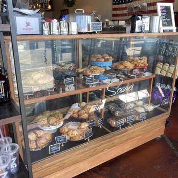 Robin Simmons Bakery - Desserts Near Me - Virginia Beach, Virginia