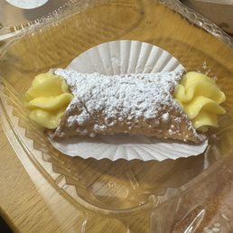 Banana Cannoli