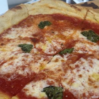 La Bella Napoli - Margherita Pizza Family 16" - Pizza Near Me - Torrance, California La Bella Napoli - Margherita Pizza Family 16" - Pizza Near Me - Torrance, California