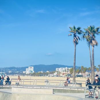 Venice Beach Boardwalk - Venice Beach 2023 - skate park - Beaches Near Me - Venice, California