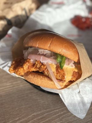 HOLDAAK Fried Chicken by null