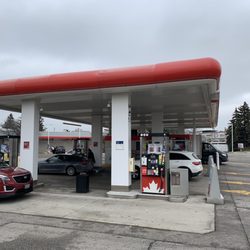 Petro-Canada - Petro-Canada & Car Wash - fuelling stations