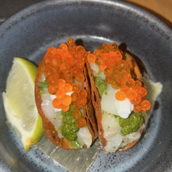Mirra - Amazing . Be warned photo makes them look bigger than they actually are . This is the must order item - Mexican Near Me - Chicago, Illinois