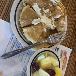 Pancakes n fruit Pancakes n fruit