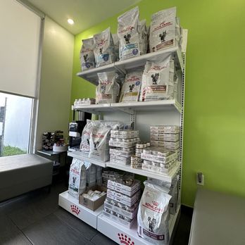 Eco Deco Pet Hospital - Pet food - Veterinarians Near Me - Miami Beach, Florida Eco Deco Pet Hospital - Pet food - Veterinarians Near Me - Miami Beach, Florida