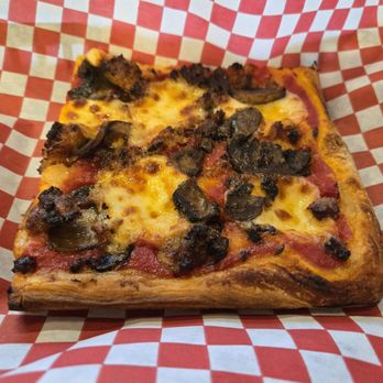 Angolo - A slice of Bosco - Italian Near Me - Portland, Oregon Angolo - A slice of Bosco - Italian Near Me - Portland, Oregon