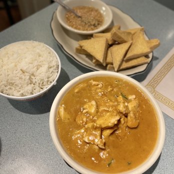 Thai Noodles Cafe - Panang chicken & fried tofu appetizers - Thai Near Me - Libertyville, Illinois