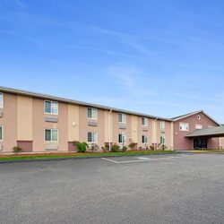 Americas Best Value Inn Foxboro - MA Exterior