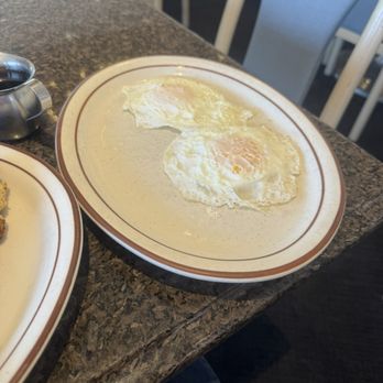 Blue Bay Diner - Diners Near Me - Oakland Gardens, New York